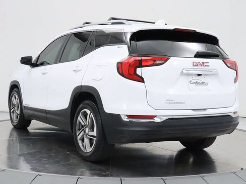 Used 2021 GMC Terrain SLT FWD image 3