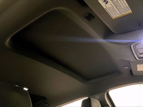 Used 2024 Chevrolet Silverado 1500 LT image 21