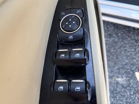 Used 2015 Ford Fusion SE w/ Equipment Group 202A FWD image 13