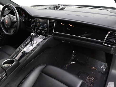 Used 2013 Porsche Panamera GTS image 15