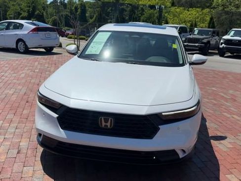 Used 2023 Honda Accord EX-L image 6