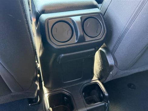 Used 2022 Jeep Wrangler Unlimited Sport AWD/4WD image 13