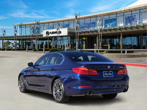 Used 2019 BMW 530i w/ Convenience Package image 4
