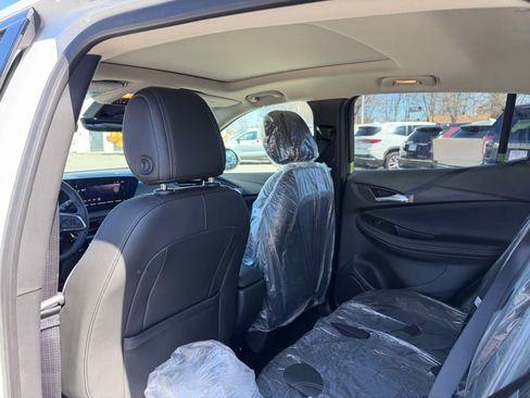 New 2026 Buick Encore GX Avenir image 12