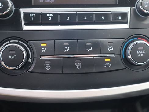 Used 2016 Nissan Altima 2.5 SR w/ LED Appearance Package image 69