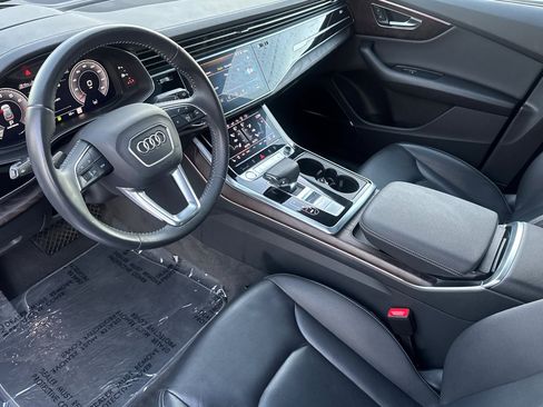 Used 2019 Audi Q8 Prestige w/ Towing Package image 9