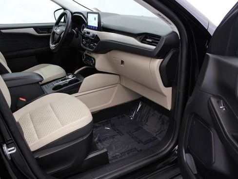 Used 2022 Ford Escape SE w/ SE Sport Appearance Package AWD/4WD image 25