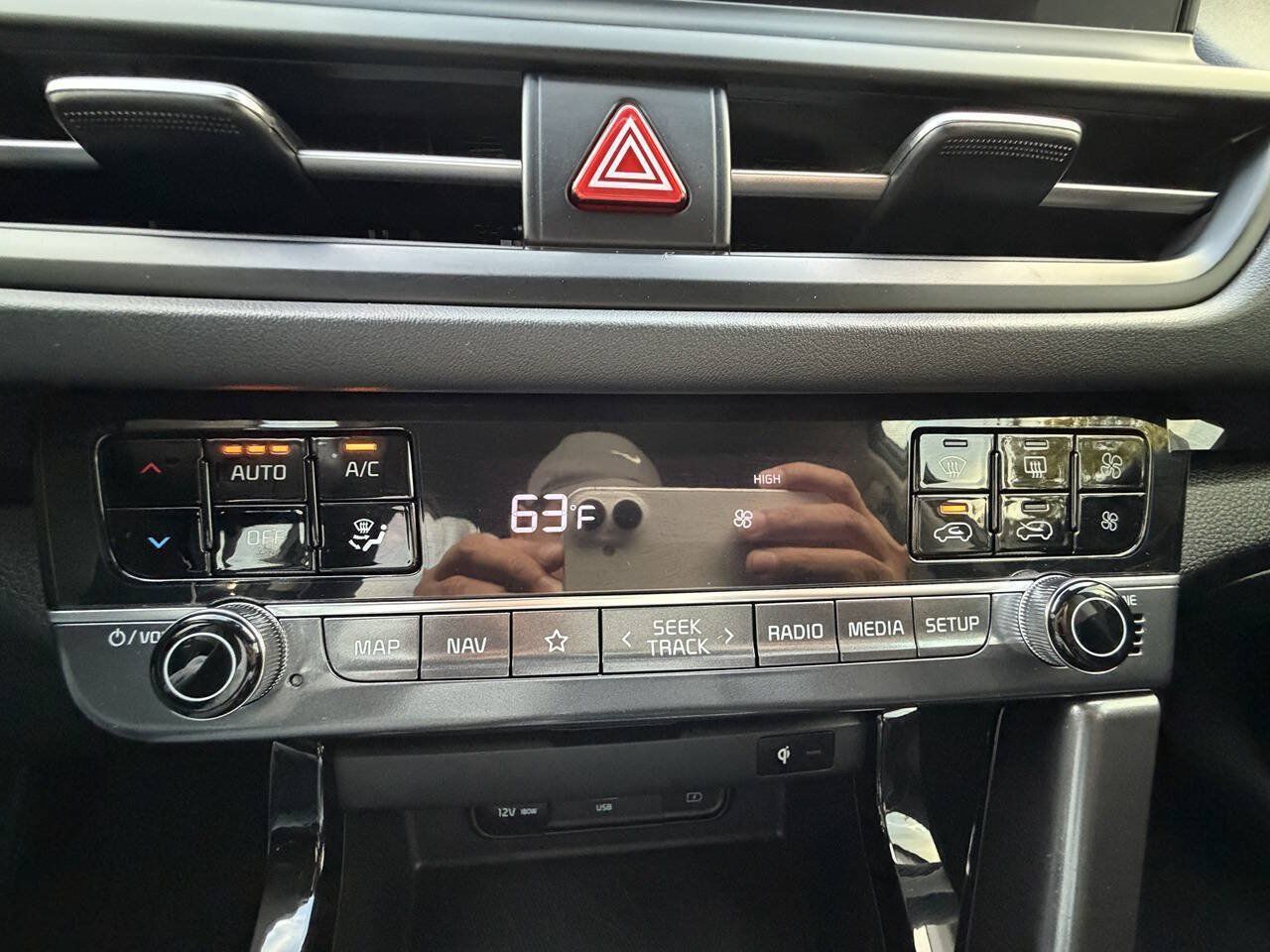 Used 2025 Kia Seltos EX FWD image 25