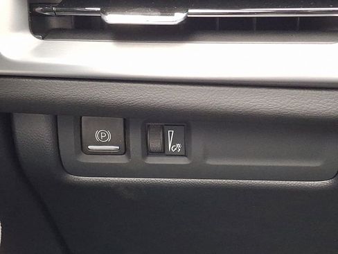 New 2025 Cadillac XT4 Sport image 41