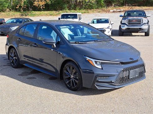 Used 2023 Toyota Corolla SE image 7
