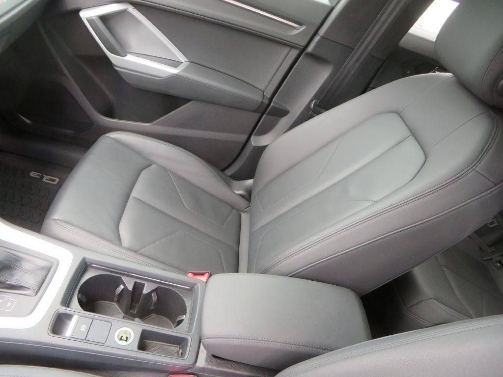 Used 2021 Audi Q3 2.0T Premium Plus w/ Premium Plus Package AWD/4WD image 24