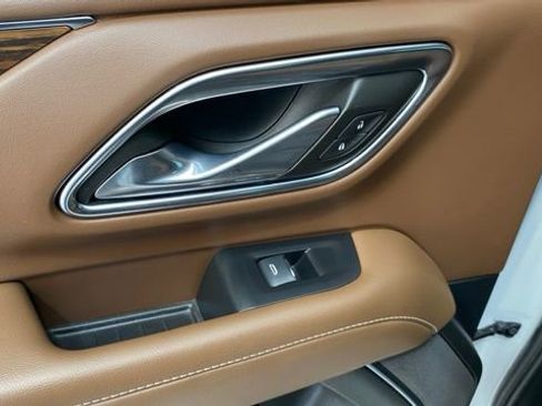 Used 2024 Chevrolet Tahoe High Country image 19