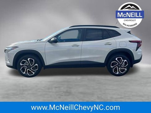 New 2026 Chevrolet Trax RS w/ Driver Confidence Package image 4