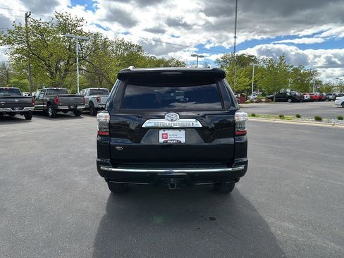 Used 2023 Toyota 4Runner Limited AWD/4WD image 13