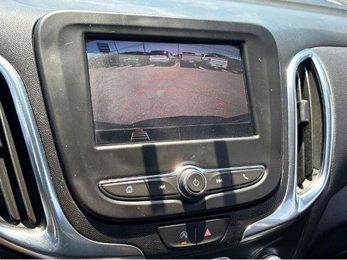 Used 2023 Chevrolet Equinox LT FWD image 23
