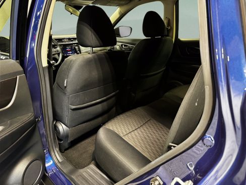 Used 2020 Nissan Rogue S FWD image 13