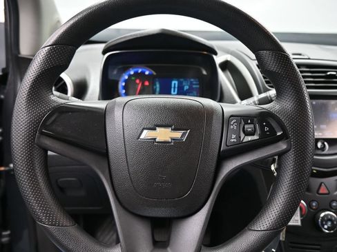 Used 2016 Chevrolet Trax LS FWD image 14