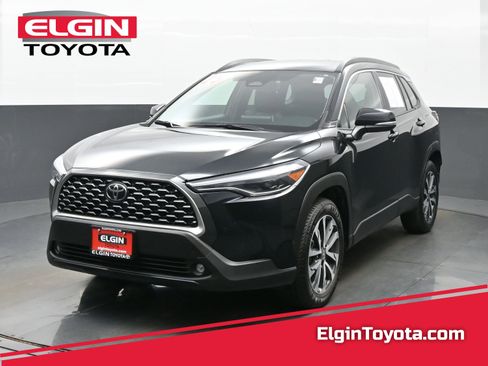 Used 2025 Toyota Corolla Cross XLE AWD/4WD image 1