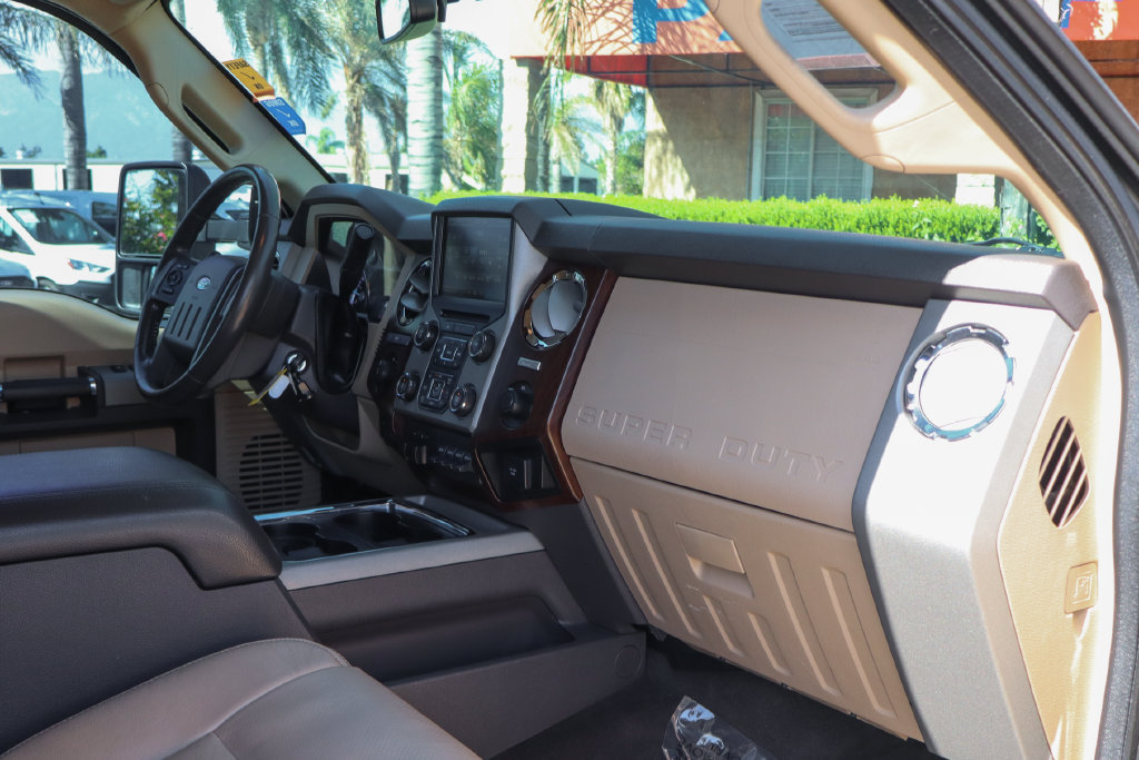 Used 2016 Ford F350 Lariat w/ Lariat Ultimate Package AWD/4WD image 45