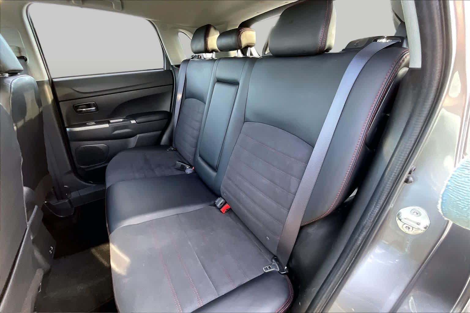 Used 2024 Mitsubishi Outlander Sport AWD image 20