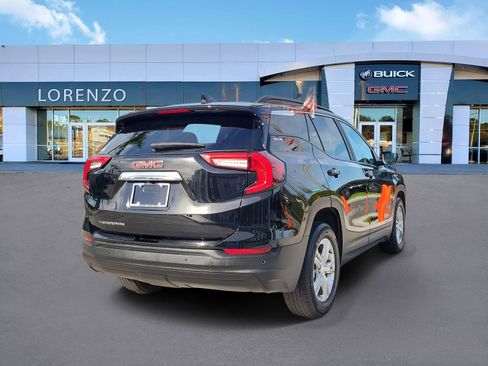 Used 2023 GMC Terrain SLE w/ Driver Convenience Package FWD image 5
