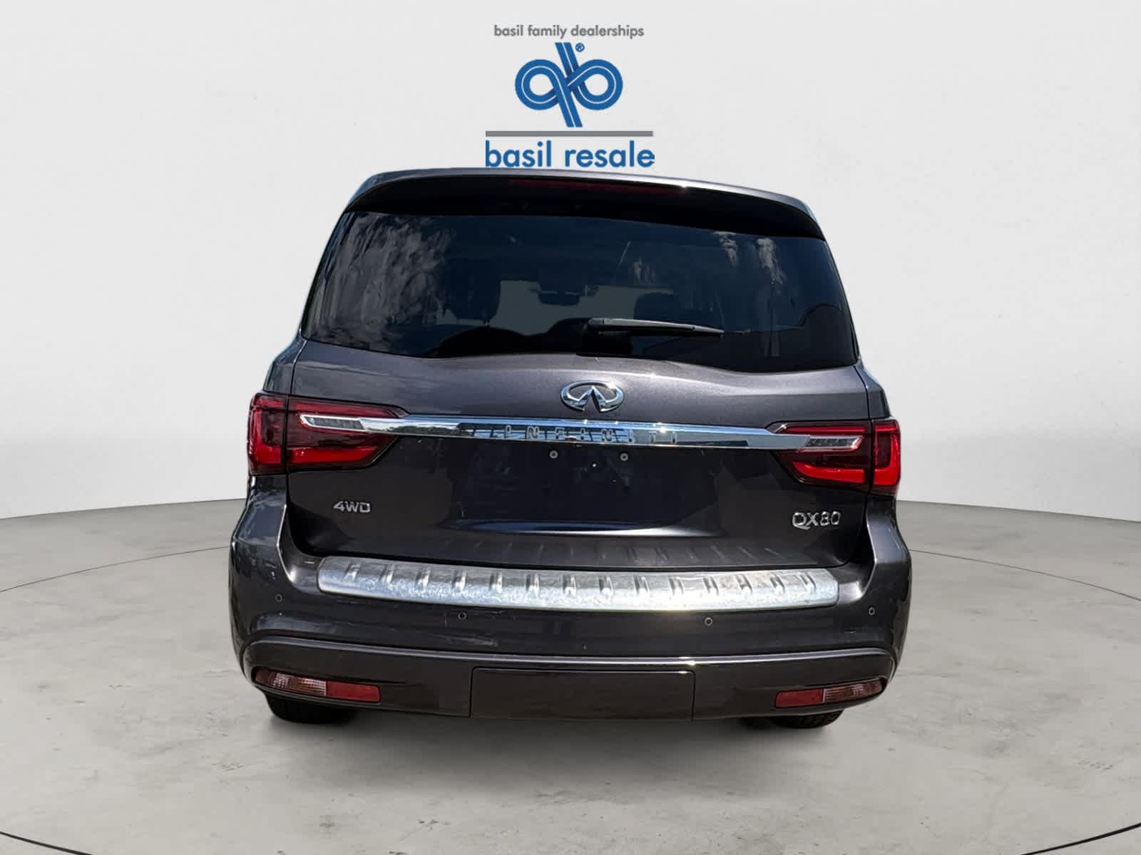 Used 2024 INFINITI QX80 Luxe AWD/4WD image 6