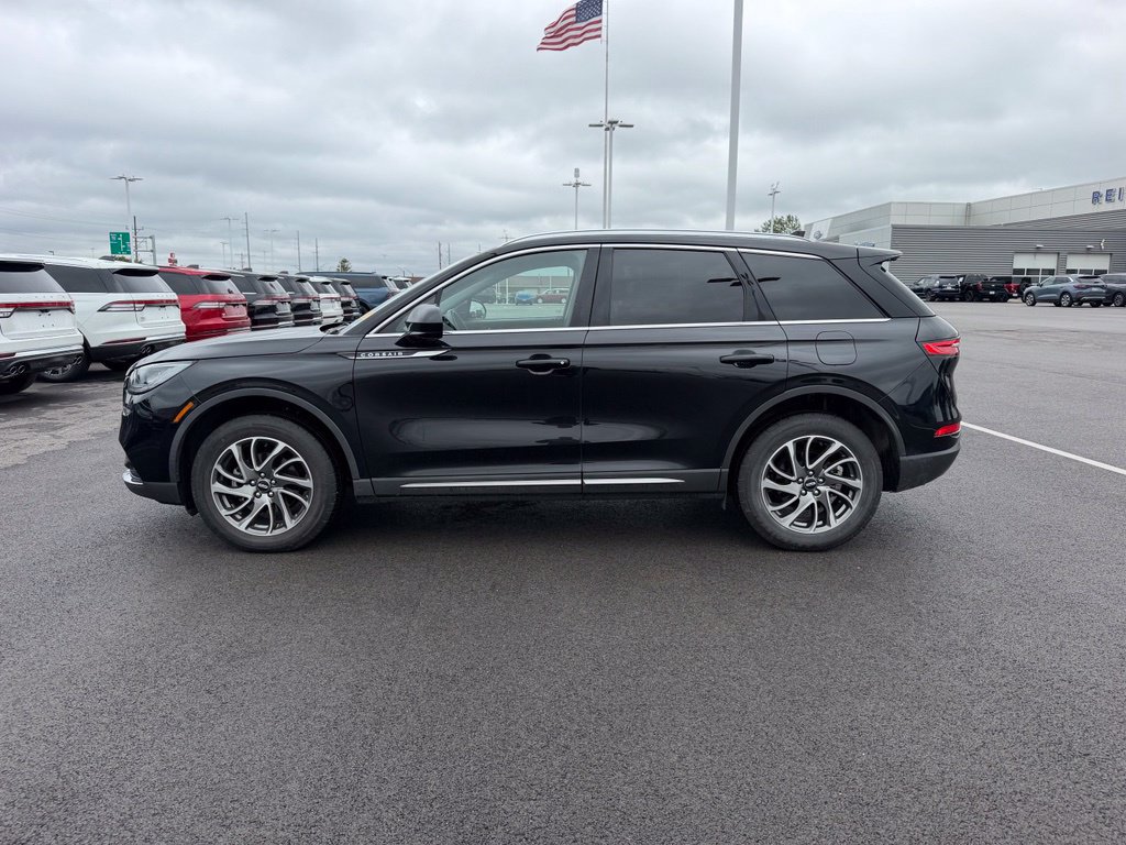 Used 2022 Lincoln Corsair AWD w/ Equipment Group 101A image 9