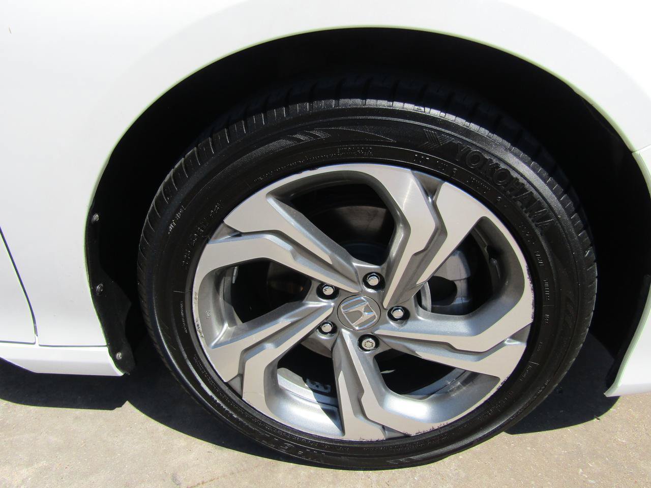 Used 2019 Honda Accord EX-L image 7