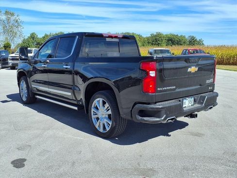 Used 2024 Chevrolet Silverado 1500 High Country w/ High Country Premium Package image 15