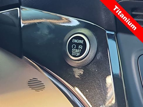 Used 2019 Ford Escape Titanium image 23