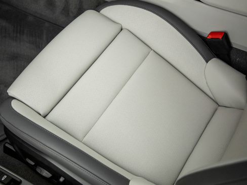 Certified 2026 Porsche 911 Carrera GTS RWD image 26