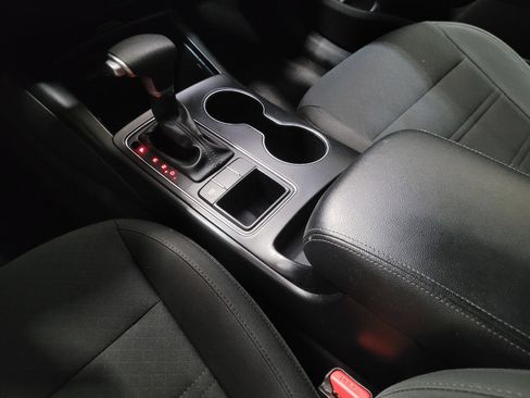 Used 2020 Kia Sorento FWD V6 image 26