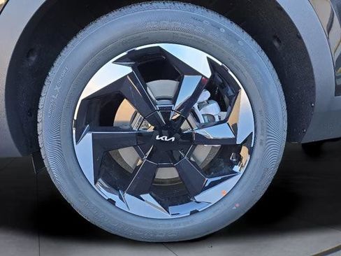New 2026 Kia Sorento EX FWD image 17