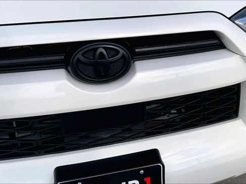 Used 2023 Toyota 4Runner SR5 Premium image 29