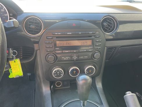 Used 2014 MAZDA MX-5 Miata Sport image 16