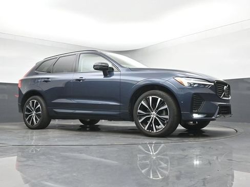 Used 2024 Volvo XC60 B5 Plus w/ Protection Package Premier AWD/4WD image 10