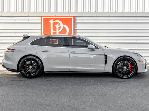 Used 2023 Porsche Panamera 4S AWD/4WD image 41