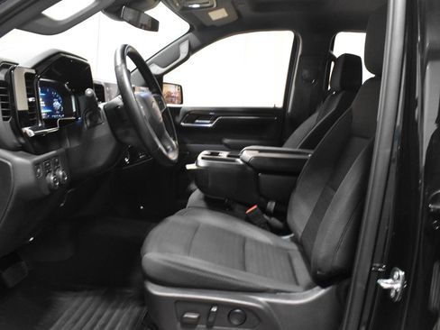 Used 2024 Chevrolet Silverado 1500 LT AWD/4WD image 8