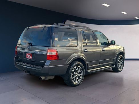 Used 2017 Ford Expedition XLT w/ Equipment Group 202A RWD image 5