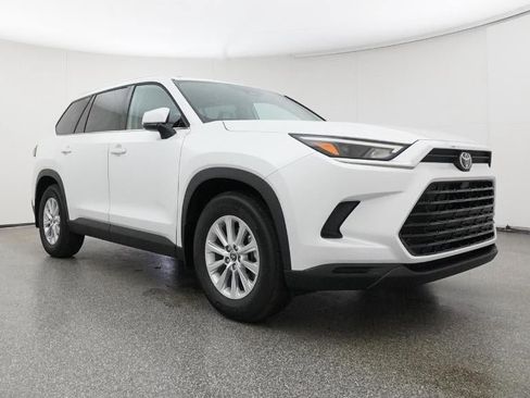 New 2026 Toyota Grand Highlander XLE image 59