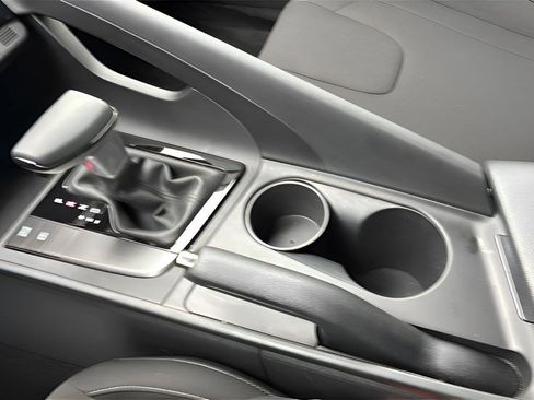 Certified 2025 Hyundai Elantra Sport FWD image 21