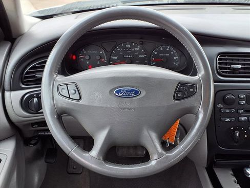 Used 2002 Ford Taurus SES image 10