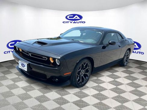 Used 2022 Dodge Challenger GT RWD image 9
