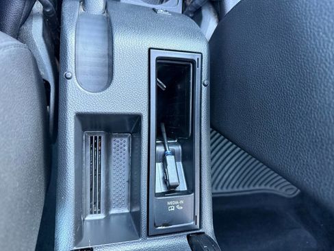 Used 2010 Volkswagen Jetta TDI image 37