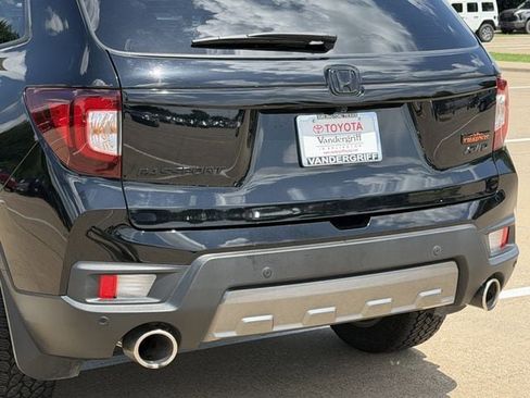 Used 2024 Honda Passport TrailSport image 6