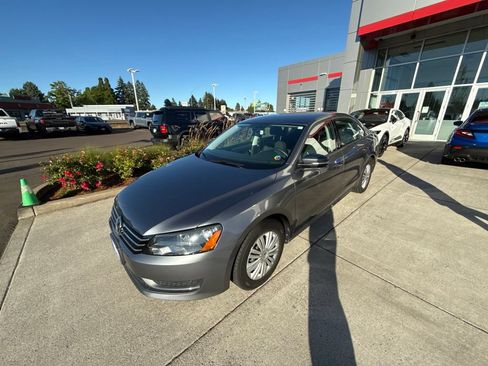 Used 2014 Volkswagen Passat 1.8T S FWD image 3