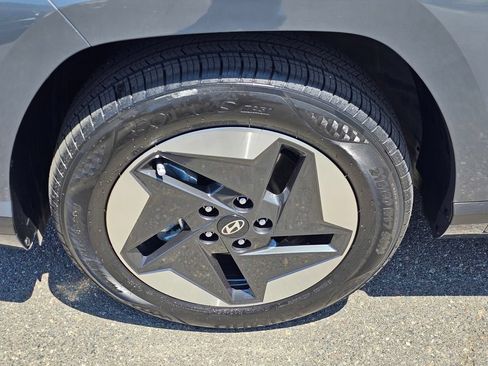 Certified 2024 Hyundai Kona SEL FWD image 10