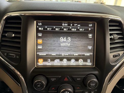 Used 2017 Jeep Grand Cherokee Limited w/ Trailer Tow Group IV image 27