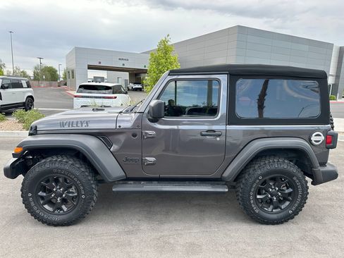 Used 2021 Jeep Wrangler Sport AWD/4WD image 10