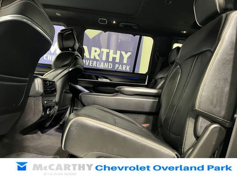 Used 2024 Jeep Grand Wagoneer Series II w/ Quick Order Packagew 28T AWD/4WD image 29